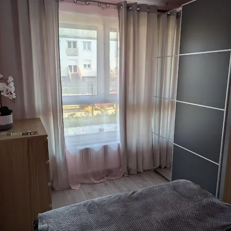Apartment Przy Parku Swietlikow Breslau